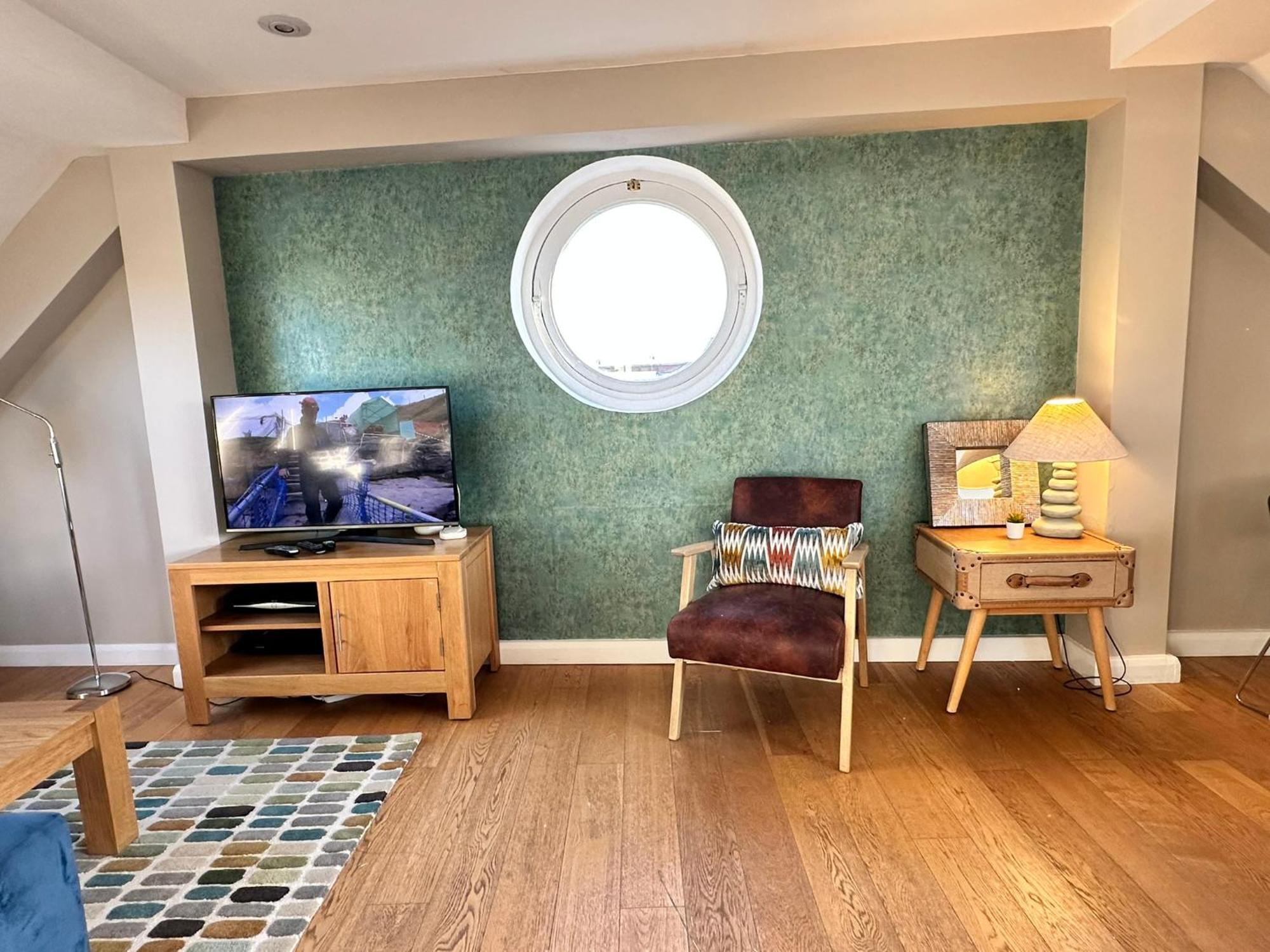 The Courtyard 2 Bedroom Apartments In Central Windsor With Parking Eksteriør bilde